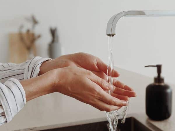 acqua potabile che deriva da tubi in amianto